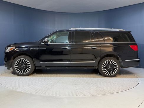 Used 2020 Lincoln Navigator L Black Label w/ Cargo Convenience Package AWD/4WD image 2