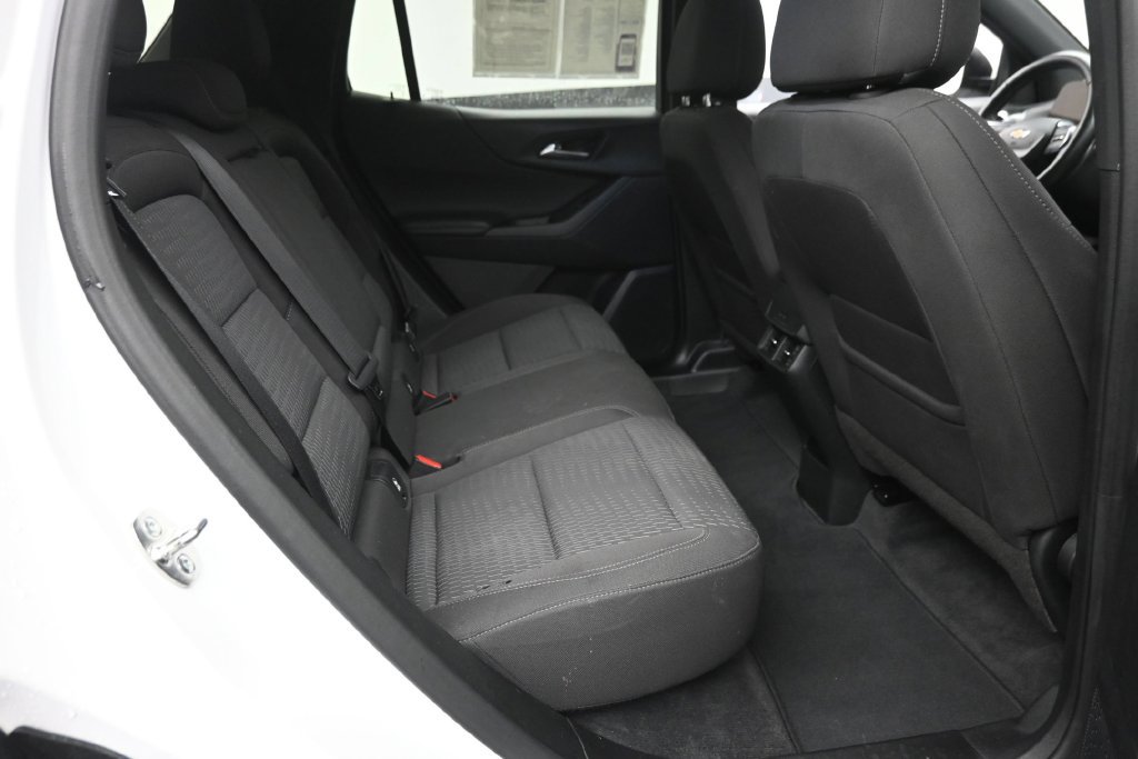 Used 2025 Chevrolet Equinox LT AWD/4WD image 11