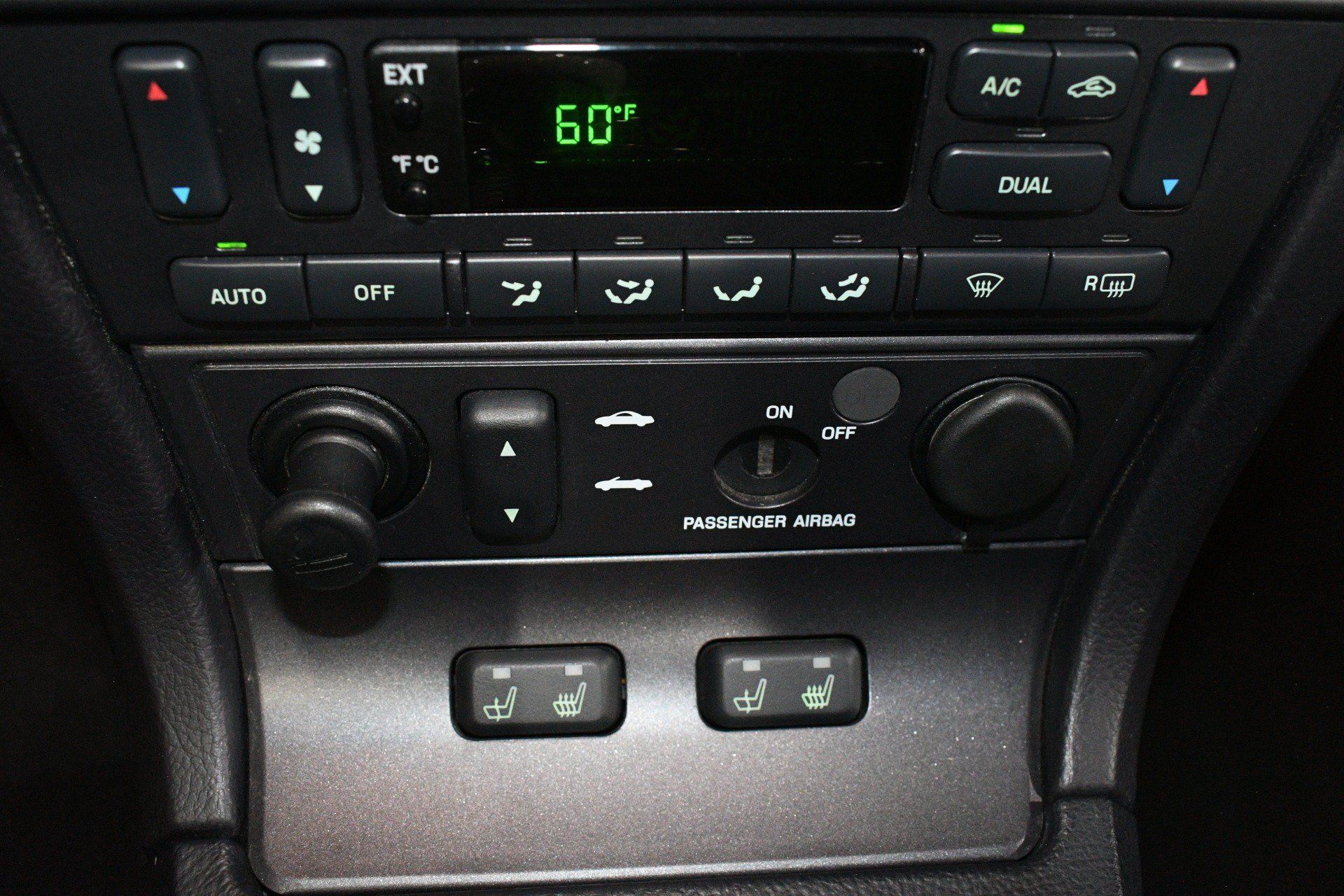 Used 2003 Ford Thunderbird RWD image 36