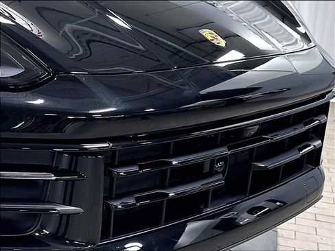 New 2026 Porsche Cayenne AWD/4WD image 32