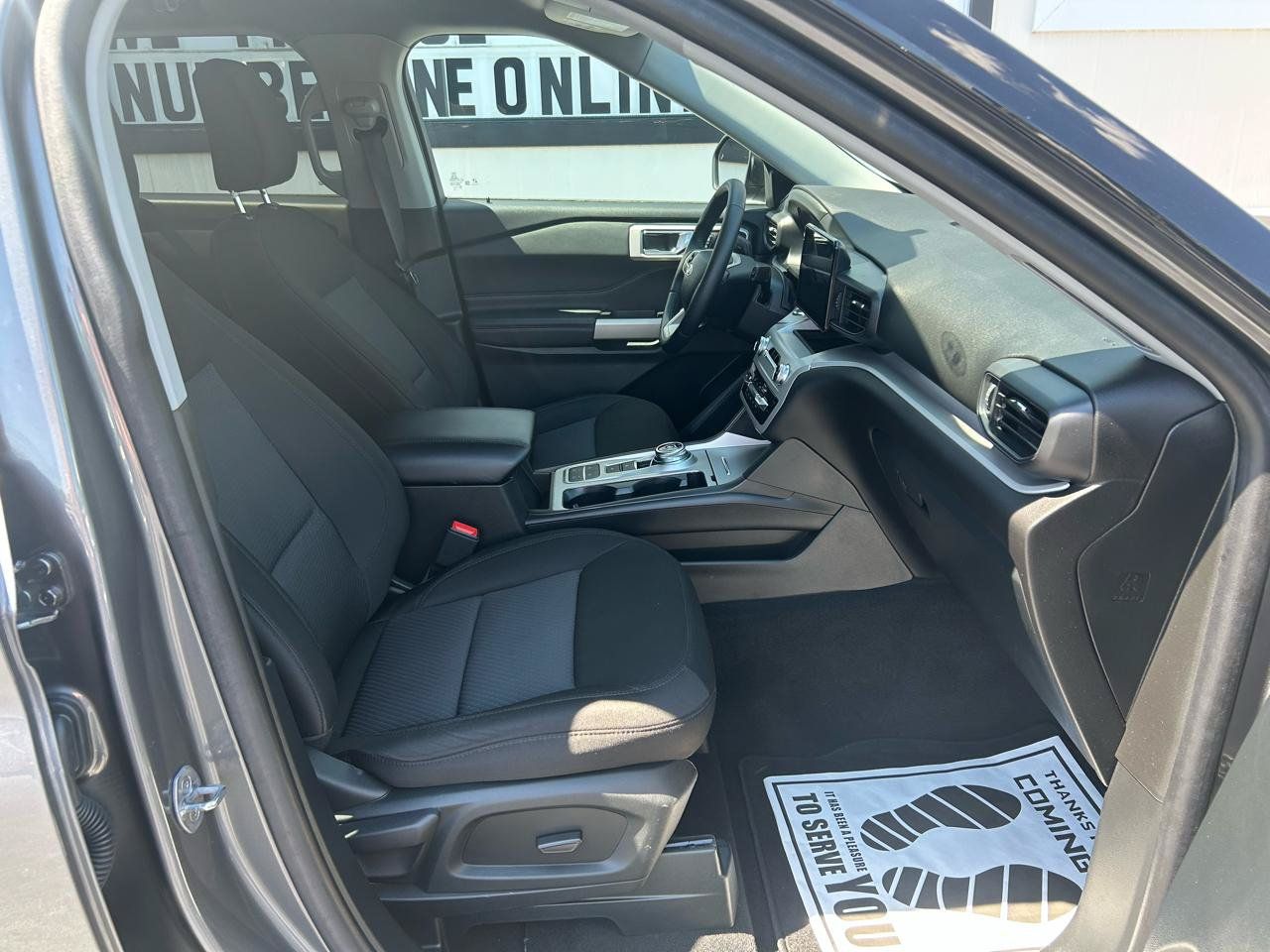 Used 2024 Ford Explorer XLT RWD image 21