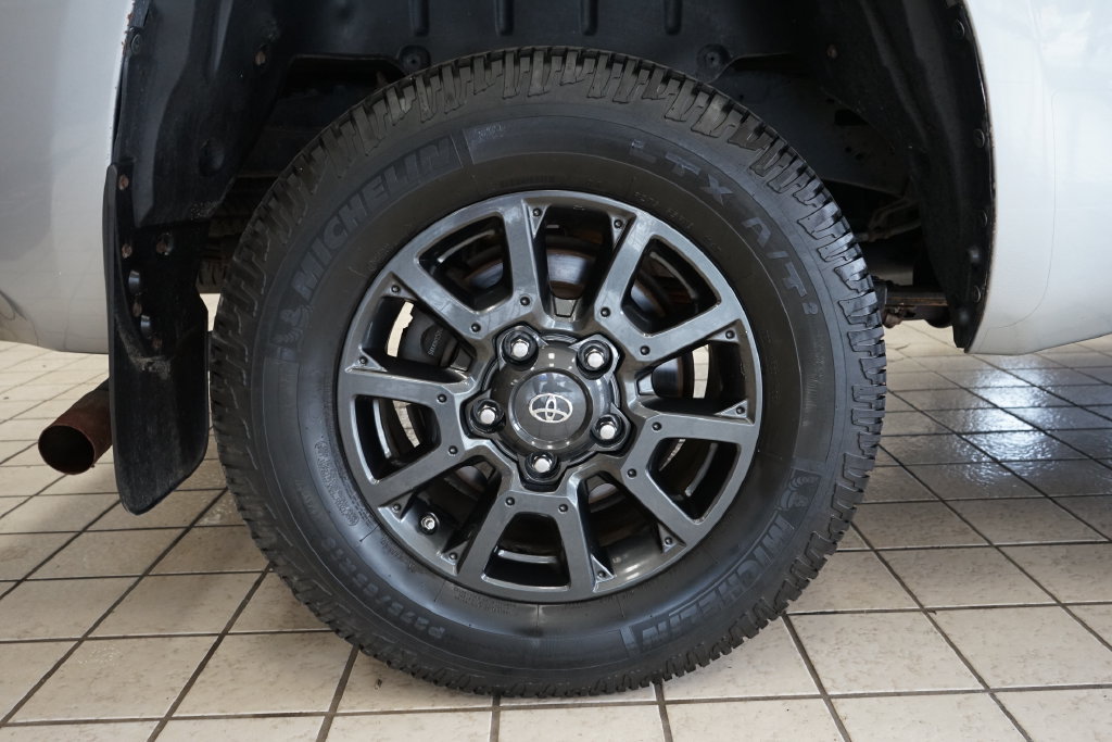 Used 2014 Toyota Tundra SR5 AWD/4WD image 48