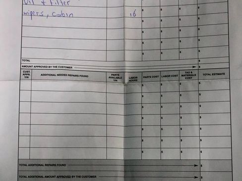 Used 2023 GMC Acadia SLT w/ LPO, Floor Liner Package image 7