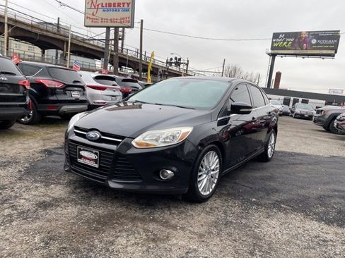 Used 2012 Ford Focus SEL image 1