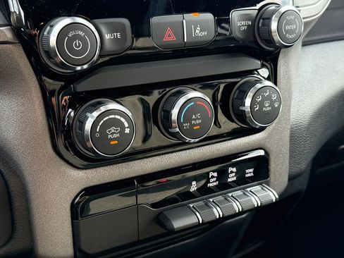 New 2026 RAM 1500 Express RWD image 25