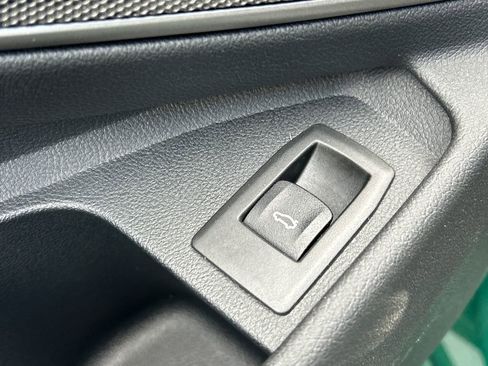 Used 2023 BMW M3 RWD image 12