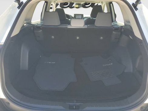Used 2020 Toyota RAV4 XLE w/ Convenience Package AWD/4WD image 9