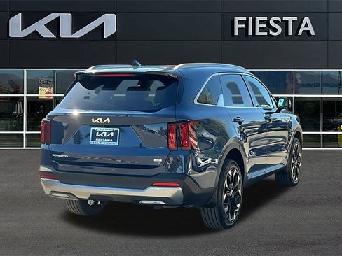 New 2025 Kia Sorento EX w/ Panoramic Sunroof Package image 8