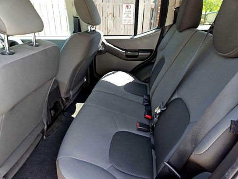 Used 2012 Nissan Xterra S image 24