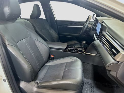 Used 2025 Toyota Camry XSE FWD image 26