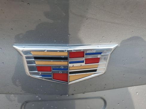 Used 2024 Cadillac XT4 Premium Luxury image 17