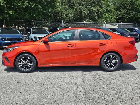 Used 2024 Kia Forte LXS FWD image 3