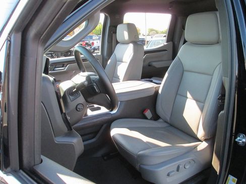 Certified 2025 GMC Sierra 1500 SLT w/ SLT Convenience Package image 21