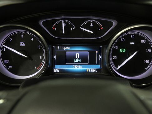 Used 2019 Buick Envision Essence image 8