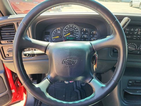 Used 2001 Chevrolet Silverado 2500 LT w/ Off-Road Skid Plate Pkg AWD/4WD image 19