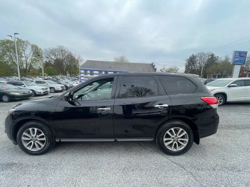 Used 2015 Nissan Pathfinder S image 9