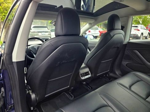 Used 2018 Tesla Model 3 Long Range RWD image 41
