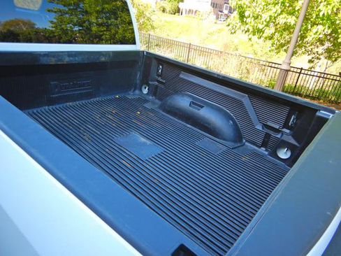 Used 2024 RAM 2500 Big Horn AWD/4WD image 14