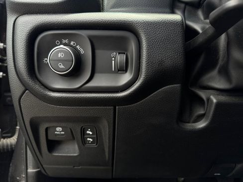 Used 2022 RAM 1500 Big Horn AWD/4WD image 18