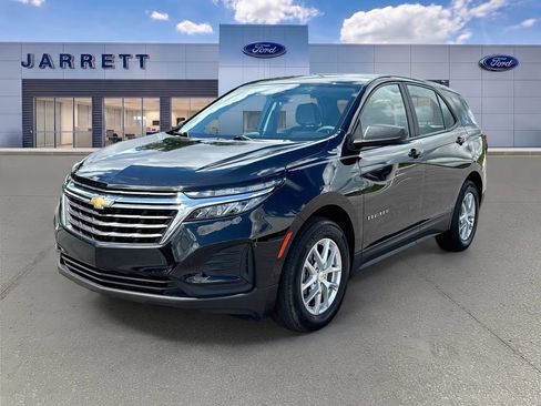 Used 2024 Chevrolet Equinox LS FWD image 3