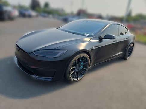 Used 2022 Tesla Model S Plaid AWD/4WD image 3