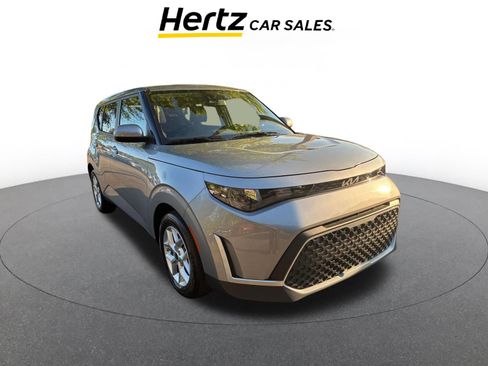 Used 2025 Kia Soul LX w/ LX Technology Package image 1