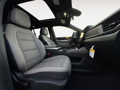 New 2026 GMC Terrain Elevation w/ Elevation Premium Package FWD image 15