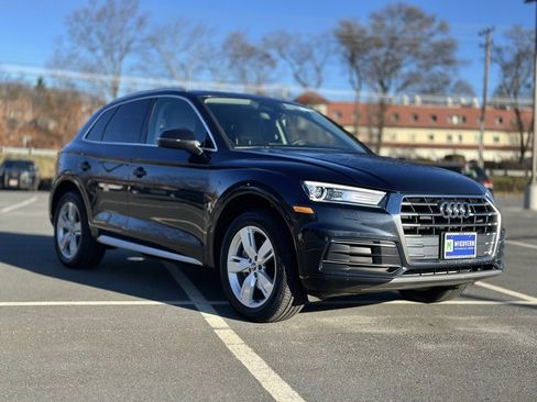 Used 2019 Audi Q5 2.0T Premium w/ Convenience Package image 9