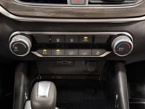 Used 2023 Nissan Altima 2.5 SV image 25