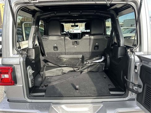 Certified 2020 Jeep Wrangler Unlimited Sahara image 22