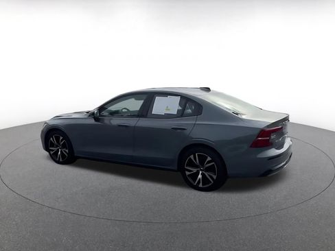 Used 2024 Volvo S60 B5 Core FWD image 8