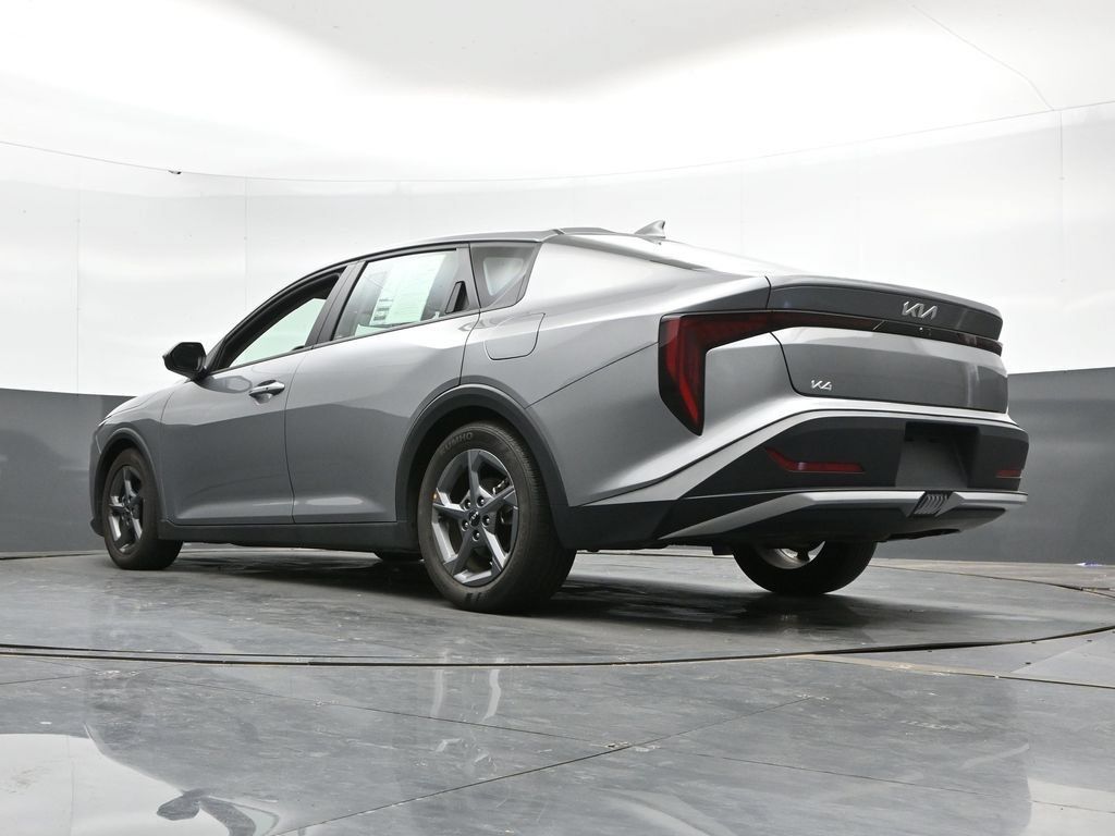 Used 2025 Kia K4 FWD image 44