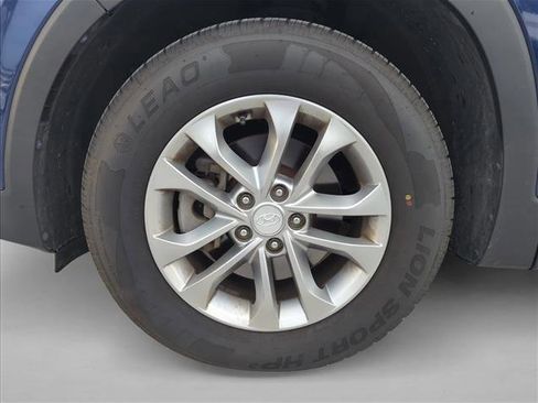 Used 2020 Hyundai Santa Fe SE w/ Cargo Package image 8