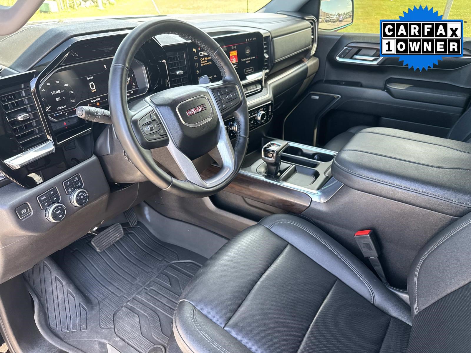 Used 2024 GMC Sierra 1500 SLT w/ SLT Premium Plus Package AWD/4WD image 28