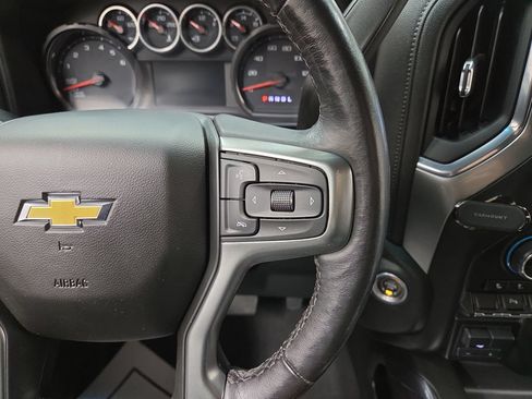 Used 2021 Chevrolet Silverado 1500 LTZ AWD/4WD image 18
