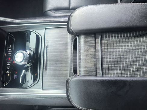 Used 2023 Jeep Wagoneer L Series II image 21