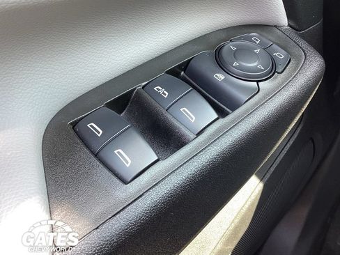 Used 2024 Chevrolet Equinox LS w/ LS Convenience Package FWD image 21