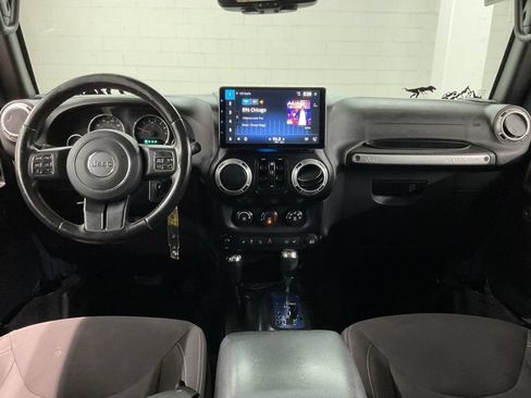 Used 2016 Jeep Wrangler Unlimited Sahara w/ Connectivity Group AWD/4WD image 6