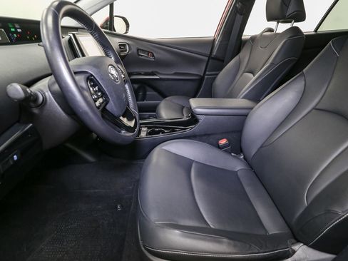 Used 2020 Toyota Prius Prime XLE image 45