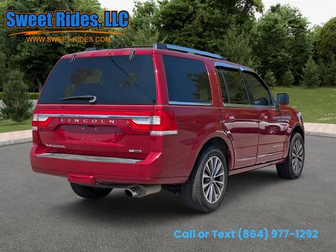 Used 2016 Lincoln Navigator Select RWD image 8