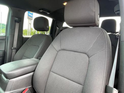 Used 2025 Chevrolet Colorado LT RWD image 20