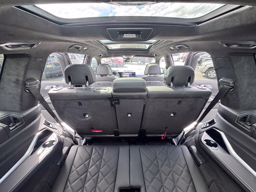 Used 2026 BMW X7 M60i AWD/4WD image 26