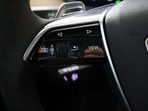 Used 2023 Audi e-tron GT Premium Plus image 39
