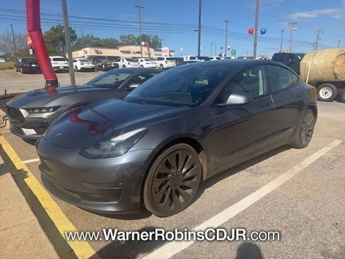 Used 2021 Tesla Model 3 Performance image 3