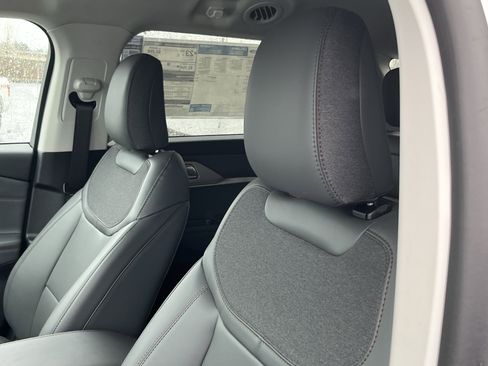 New 2026 Ford Explorer Active w/ Active Comfort Package image 13