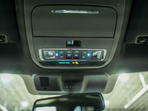 Used 2022 Ford F150 Lariat w/ Equipment Group 502A High image 41