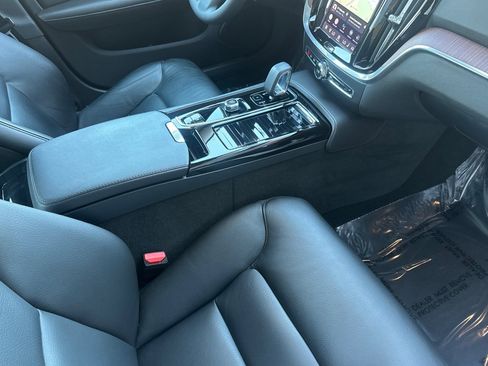 Used 2023 Volvo S60 T8 Plus w/ Climate Package image 16