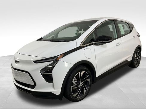 Used 2023 Chevrolet Bolt LT FWD image 4