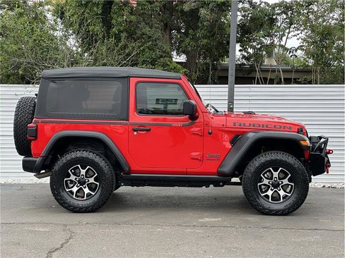 Used 2021 Jeep Wrangler Rubicon w/ LED Lighting Group AWD/4WD image 9
