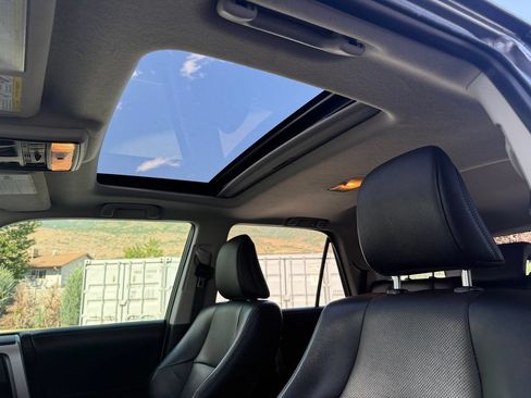 Used 2019 Toyota 4Runner Limited AWD/4WD image 23